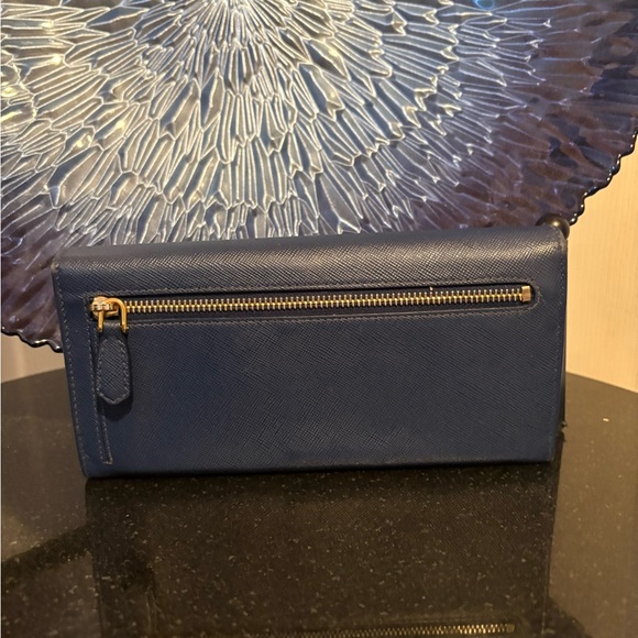 Prada (in box) Long Blue Snap Wallet - Picture 3 of 6